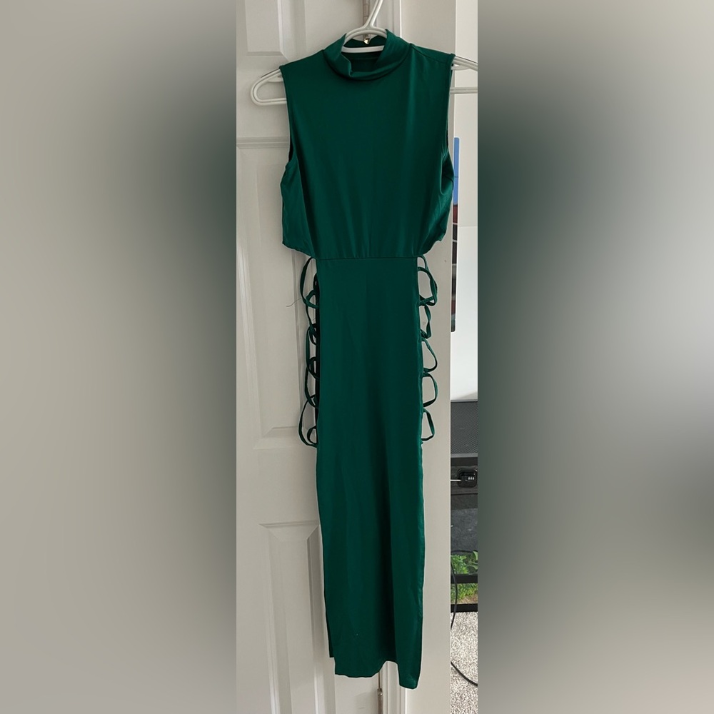 Cross Cross Cut-out Dress